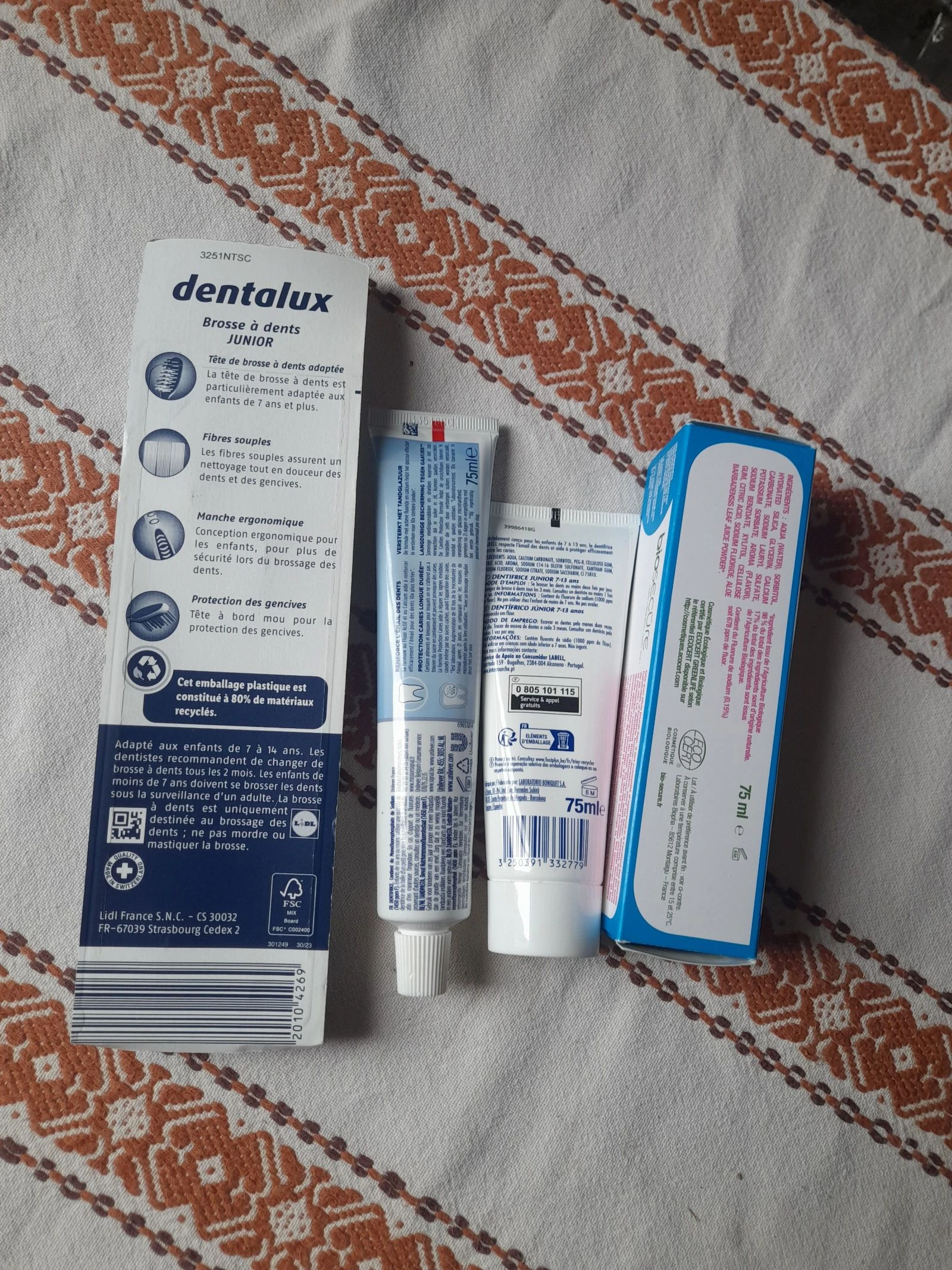 Junior toothbrush set + toothpaste – photo 2